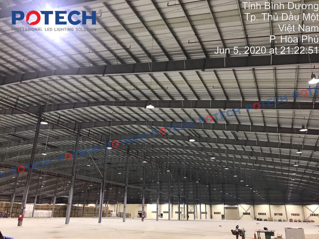 Đèn LED nhà xưởng POTECH lắp đặt tại nhà máy nhựa Tín An