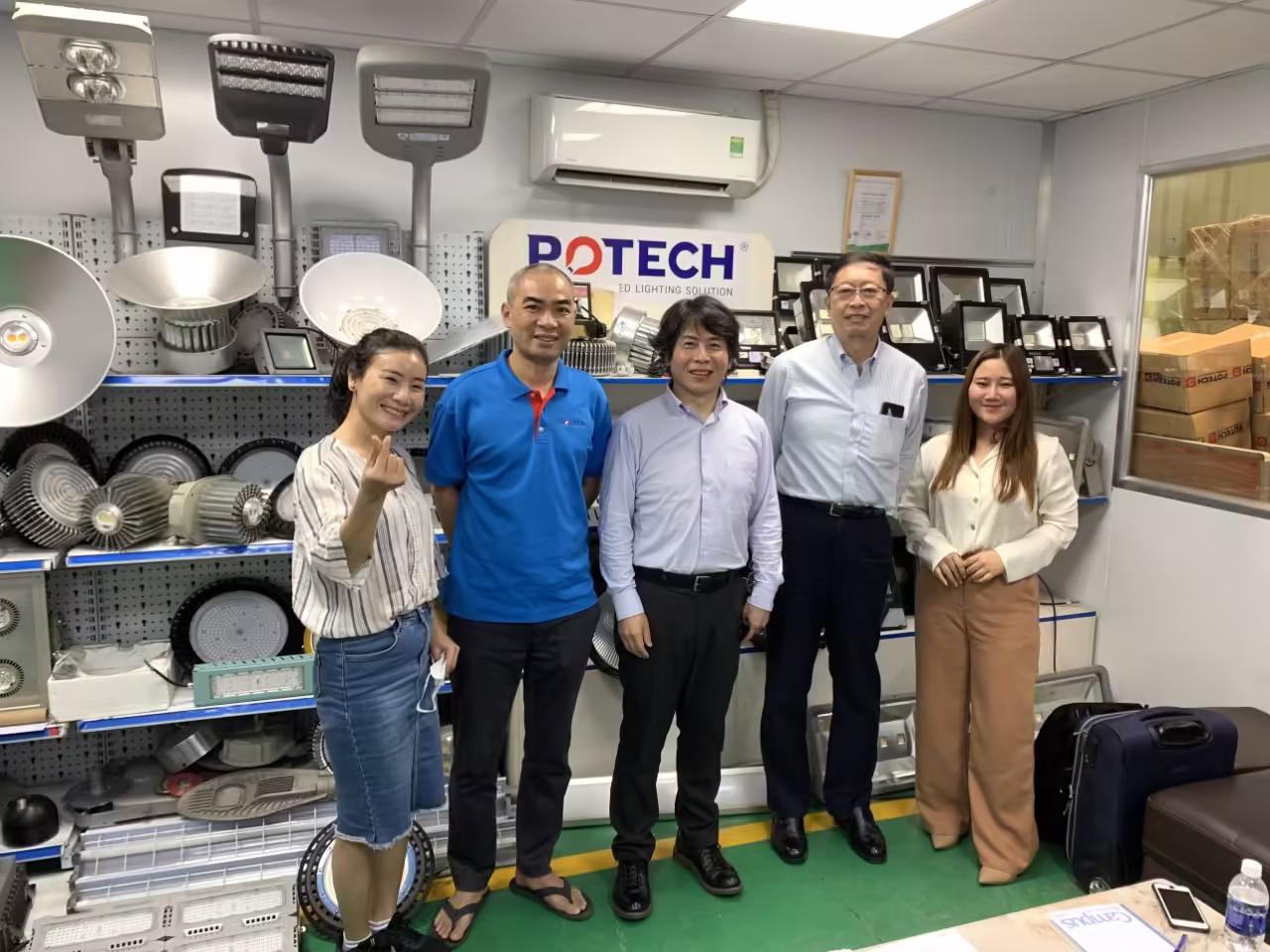 Nichia đến thăm và làm việc với POTECH về các sản phẩm mới